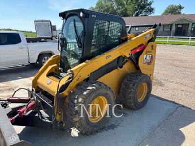 Caterpillar 272D3 Skid Steer