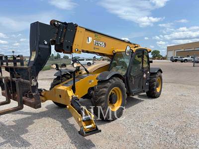 Caterpillar TL1255 Telehandler