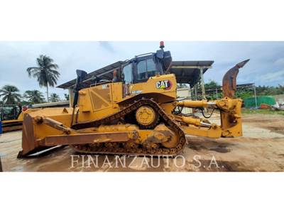 Caterpillar D8T Dozer