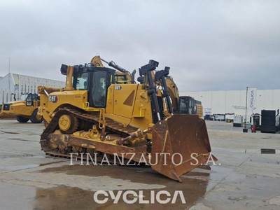Caterpillar D8T Dozer