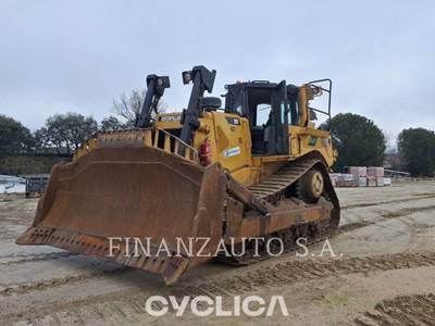 Caterpillar D8T Dozer