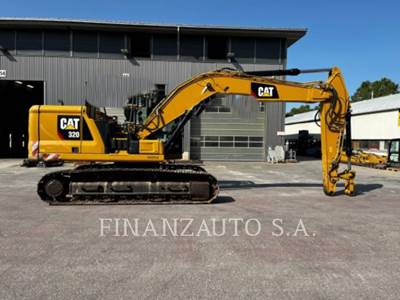 Caterpillar 320 Excavator
