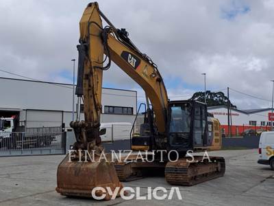 Caterpillar 320EL Excavator