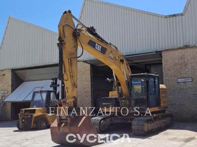 Caterpillar 320EL Excavator