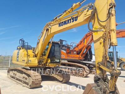 Komatsu 240NLC-11 Excavator