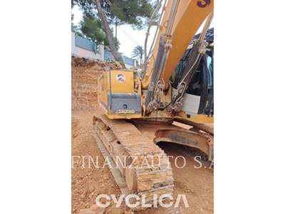 Liebherr R946 Excavator