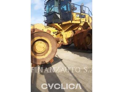 Caterpillar 826K Landfill Compactor