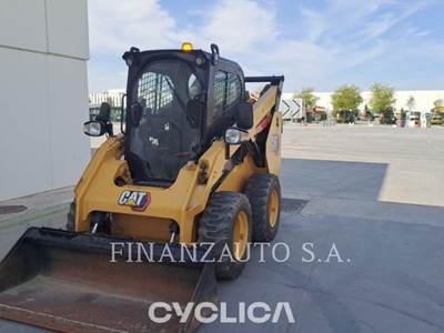 Caterpillar 262D3 Skid Steer