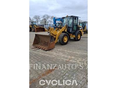 Caterpillar 906M Wheel Loader