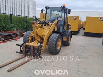 Caterpillar 906M Wheel Loader