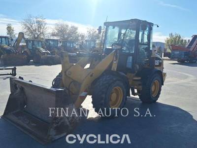 Caterpillar 908M Wheel Loader