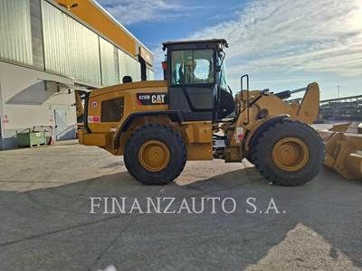 Caterpillar 926M Wheel Loader