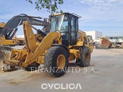 Caterpillar 930M Wheel Loader