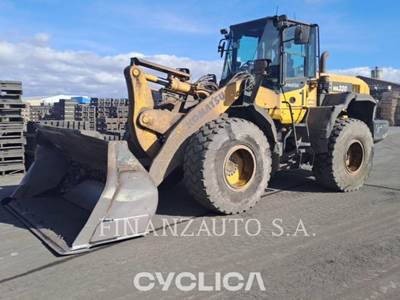Komatsu WA320-7 Wheel Loader