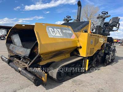 Caterpillar AP-1055F Asphalt Paver