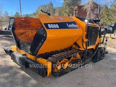 LeeBoy 8608 Asphalt Paver