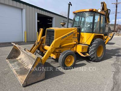 John Deere 410B Backhoe