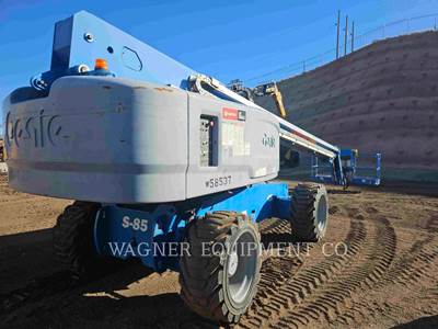 Genie S-85 Boom Lift