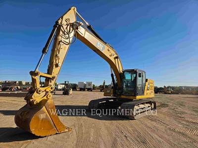 Caterpillar 320 Excavator
