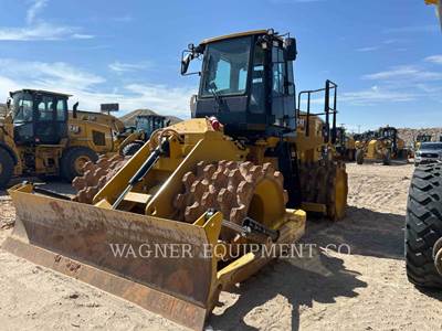 Caterpillar 815 Soil Compactor