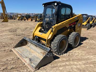 Caterpillar 236D3 Skid Steer