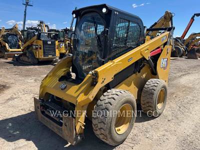 Caterpillar 272D3 Skid Steer