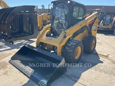 Caterpillar 272D3 Skid Steer