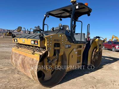 Caterpillar CB15 Smooth Drum Roller Compactor