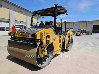 Caterpillar CB15 Smooth Drum Roller Compactor