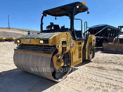 Caterpillar CB16 Smooth Drum Roller Compactor