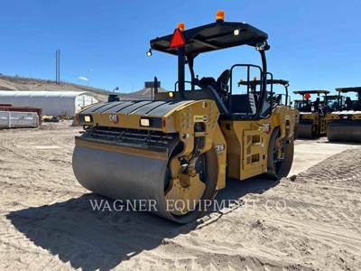 Caterpillar CB16 Smooth Drum Roller Compactor