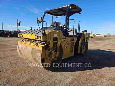 Caterpillar CB16 Smooth Drum Roller Compactor