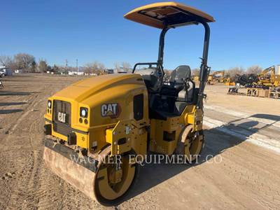 Caterpillar CB2.703 Smooth Drum Roller Compactor