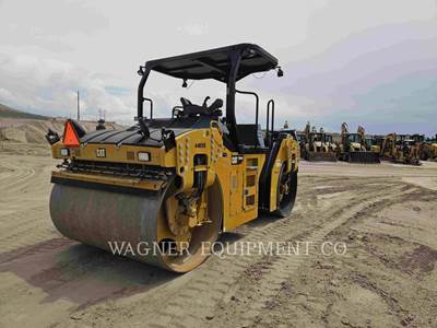 Caterpillar CB64B Smooth Drum Roller Compactor