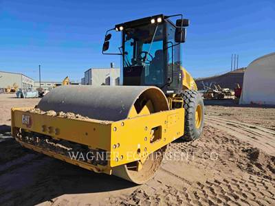 Caterpillar CS12 Smooth Drum Roller Compactor