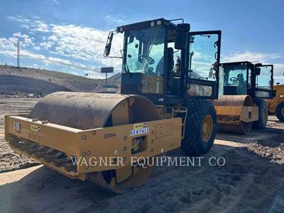 Caterpillar CS12 Smooth Drum Roller Compactor