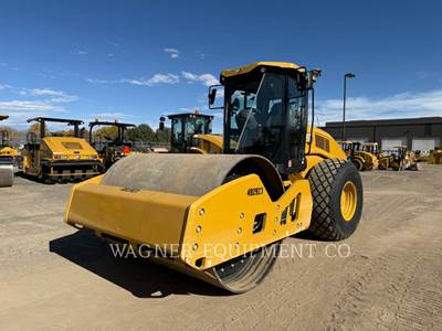 Caterpillar CS12GC Smooth Drum Roller Compactor