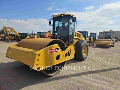 Caterpillar CS12GC Smooth Drum Roller Compactor
