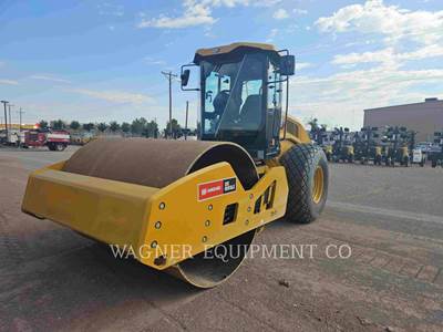 Caterpillar CS12GC Smooth Drum Roller Compactor