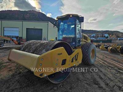 Caterpillar CS13GC Smooth Drum Roller Compactor