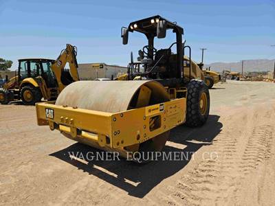 Caterpillar CS56B Smooth Drum Roller Compactor