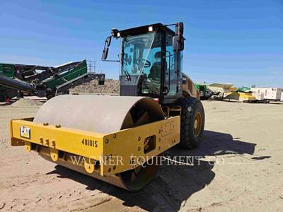Caterpillar CS56B Smooth Drum Roller Compactor