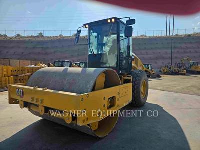 Caterpillar CS56B Smooth Drum Roller Compactor