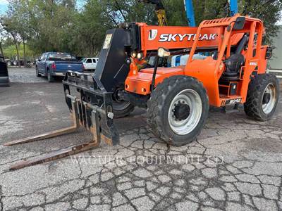 SkyTrak 8042 Telehandler