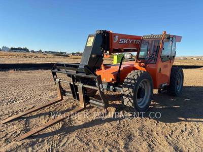 SkyTrak 8042 Telehandler