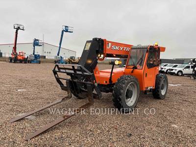 SkyTrak 8042 Telehandler