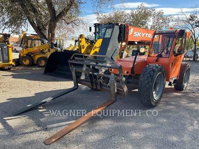 SkyTrak 8042 Telehandler