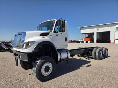 International WorkStar 7600 Tandem Axle Cab & Chassis Truck - Cummins, 410HP, 5 Speed Allison Rds Automatic