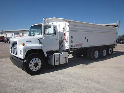 Grain Trucks For Sale >> 1995 Ford Lnt9000 Tri Axle Farm Grain Truck Cummins M11 310hp Manual Grain Trucks For Sale >> 1995 Ford Lnt9000 Tri Axle Farm Grain Truck Cummins M11 310hp Manual