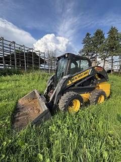 New Holland L225 Track Skid Steer